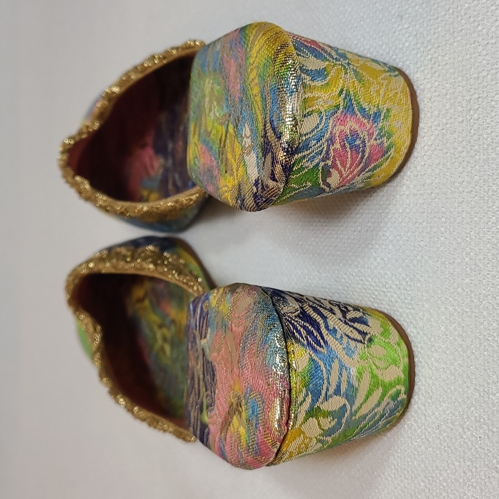 Vintage 1960's Oophies brocade slippers * gold multicolor * 7.5 N - Picture 4 of 11